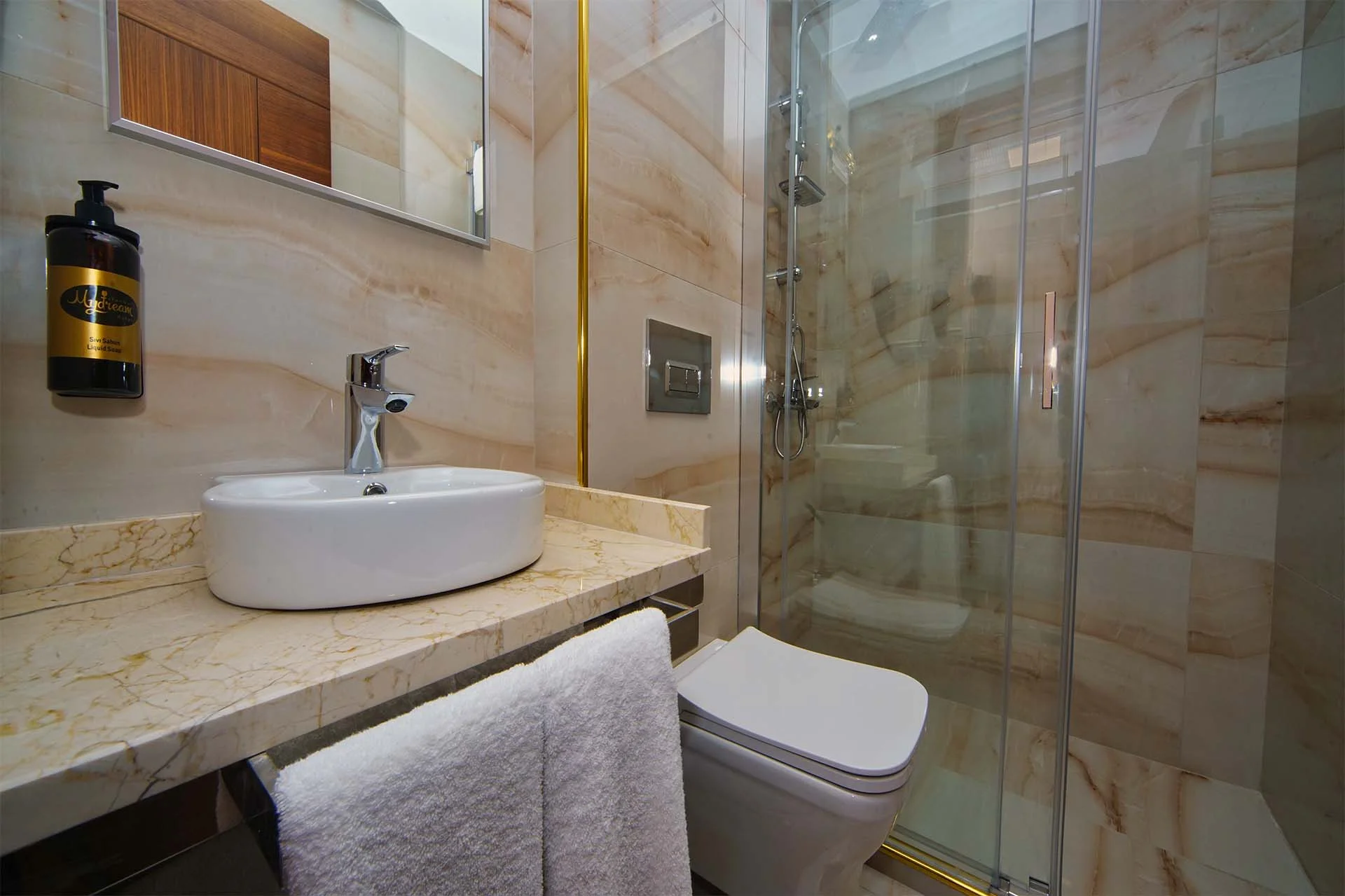 Fam Connection 4 Pax